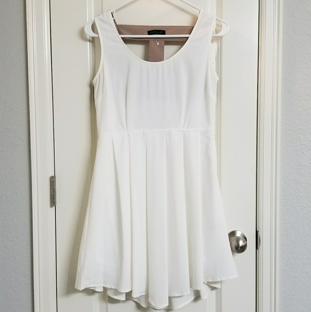 🚫SOLD🚫 Modern White Cut-Out Dress
